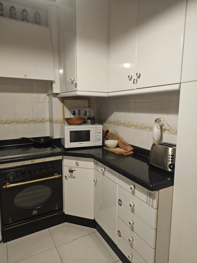 Habitacion Amplia Y Centrica En Piso Compartido La Corogne Extérieur photo